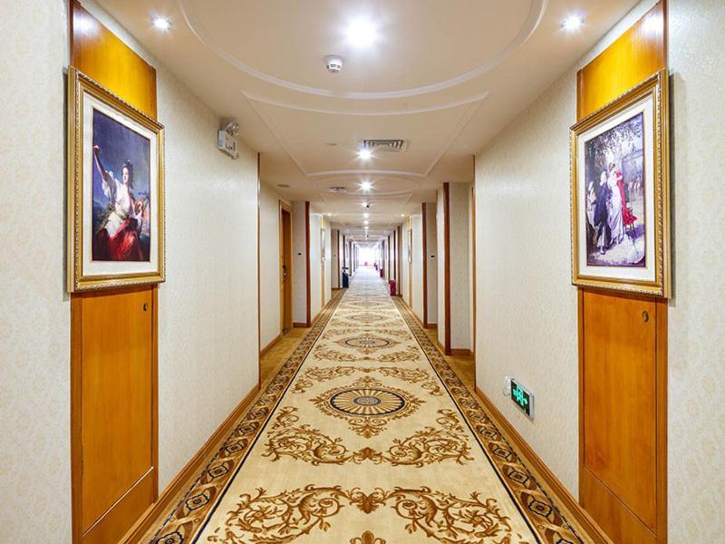 Vienna Hotel Banxuegang Road Shenzhen Eksteriør billede