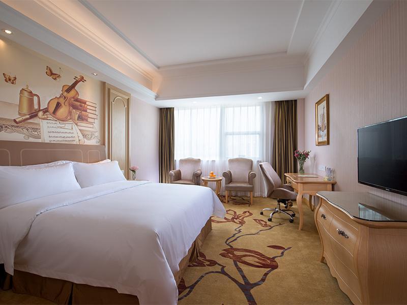 Vienna Hotel Banxuegang Road Shenzhen Eksteriør billede